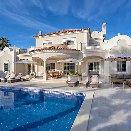 Vale Do Garrao Sleeps 10 With Pool Air Con And Wifi Villa